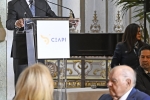 Dionisio Gutiérrez durante su laudatio